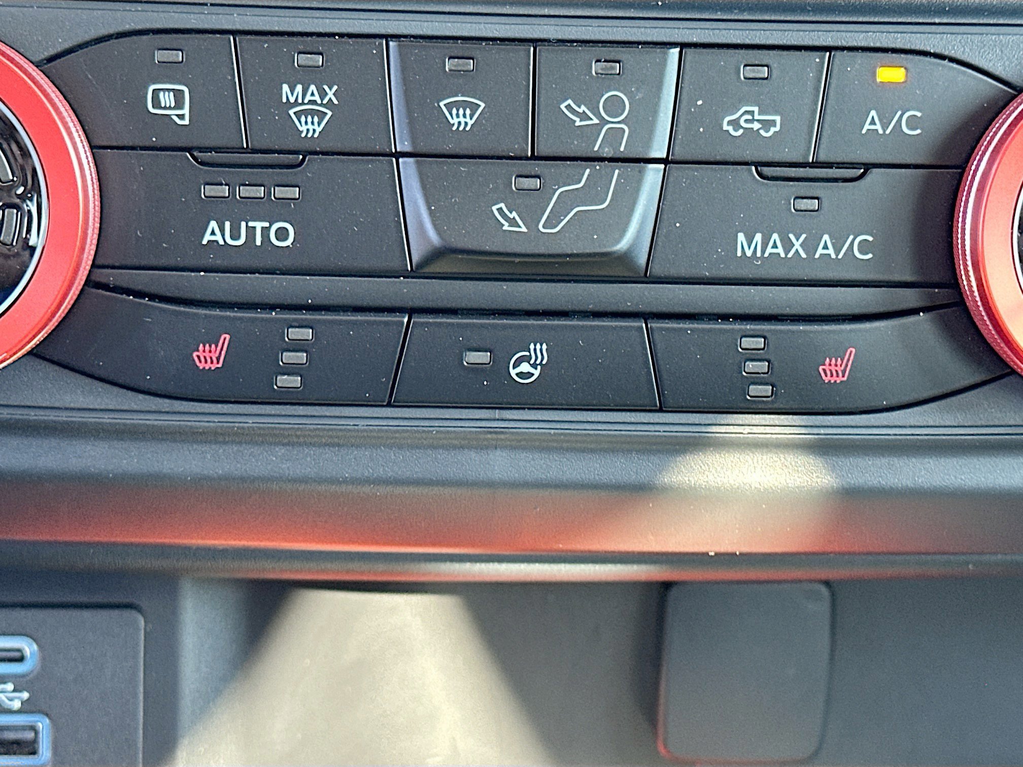 Certified 2024 Ford Maverick XLT w/ XLT Luxury Package image 19