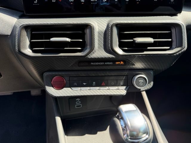 Certified 2025 Ford Mustang Coupe RWD image 17