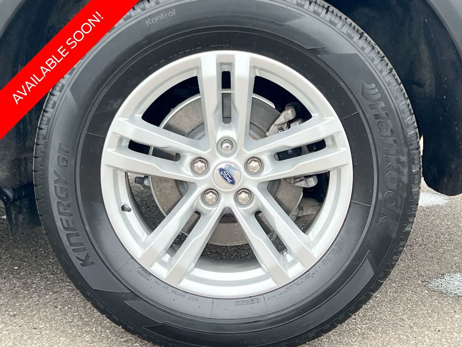Certified 2022 Ford Explorer XLT w/ Equipment Group 202A AWD/4WD image 14