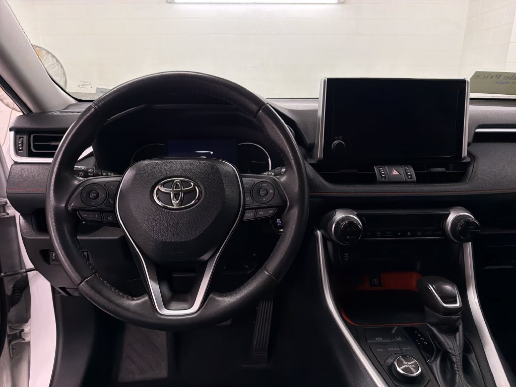 Used 2024 Toyota RAV4 Adventure AWD/4WD image 9