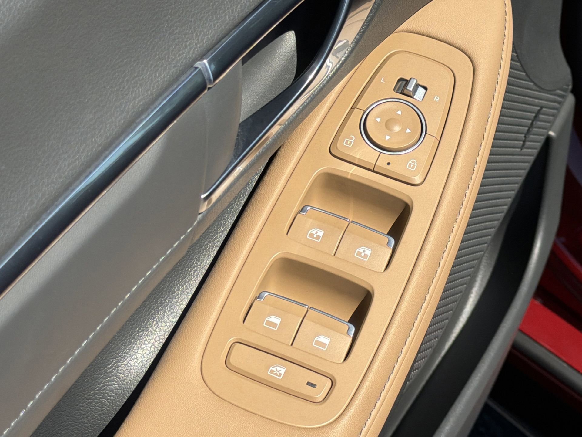 Used 2023 Hyundai Sonata Limited FWD image 19