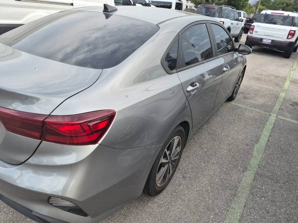 Used 2023 Kia Forte LXS w/ LXS Technology Package FWD image 16