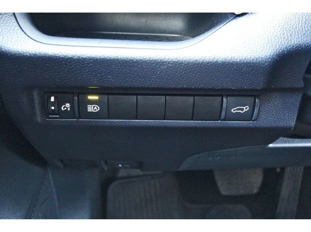Used 2024 Toyota RAV4 XLE Premium FWD image 23