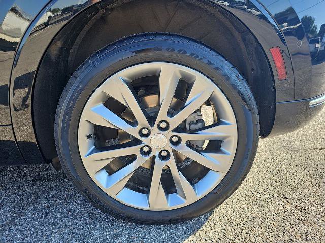 Used 2021 Buick Envision Avenir w/ Technology Package II AWD/4WD image 34