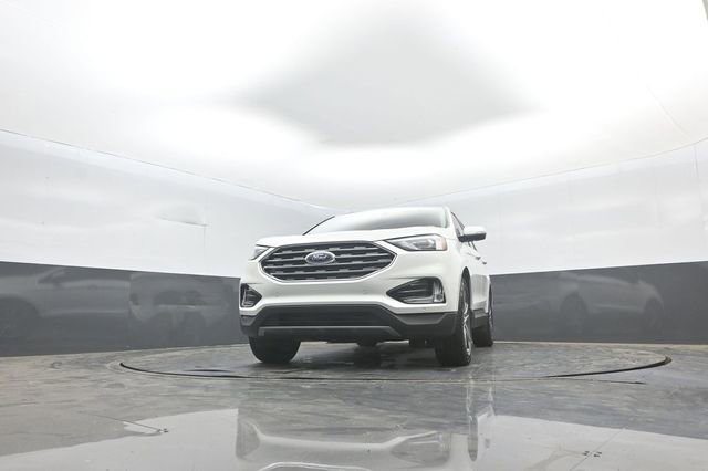 Certified 2024 Ford Edge Titanium AWD/4WD image 26