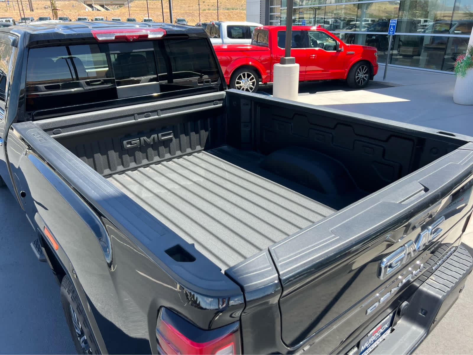Used 2025 GMC Sierra 3500 Denali Ultimate AWD/4WD image 26