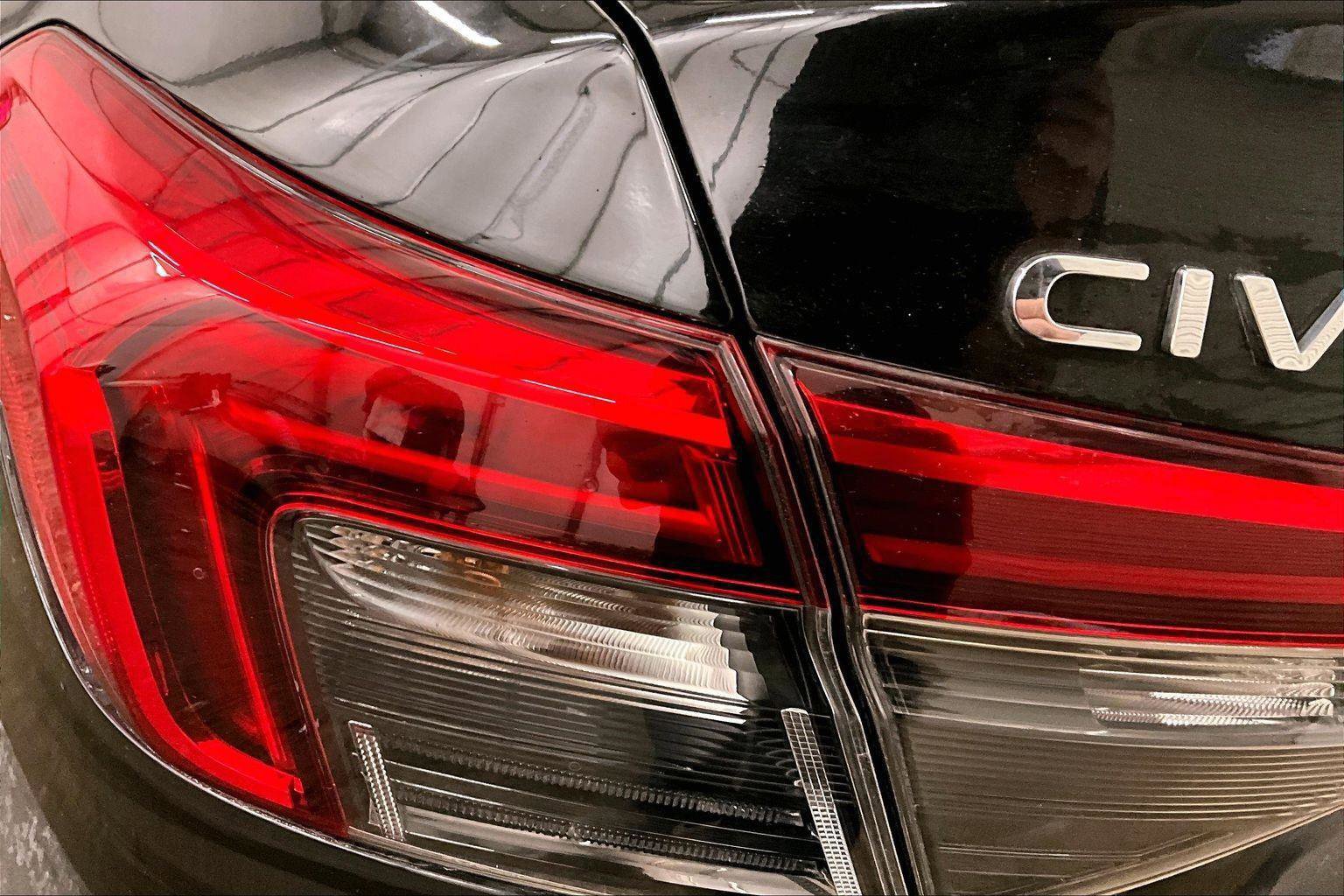 Used 2022 Honda Civic Sport image 28