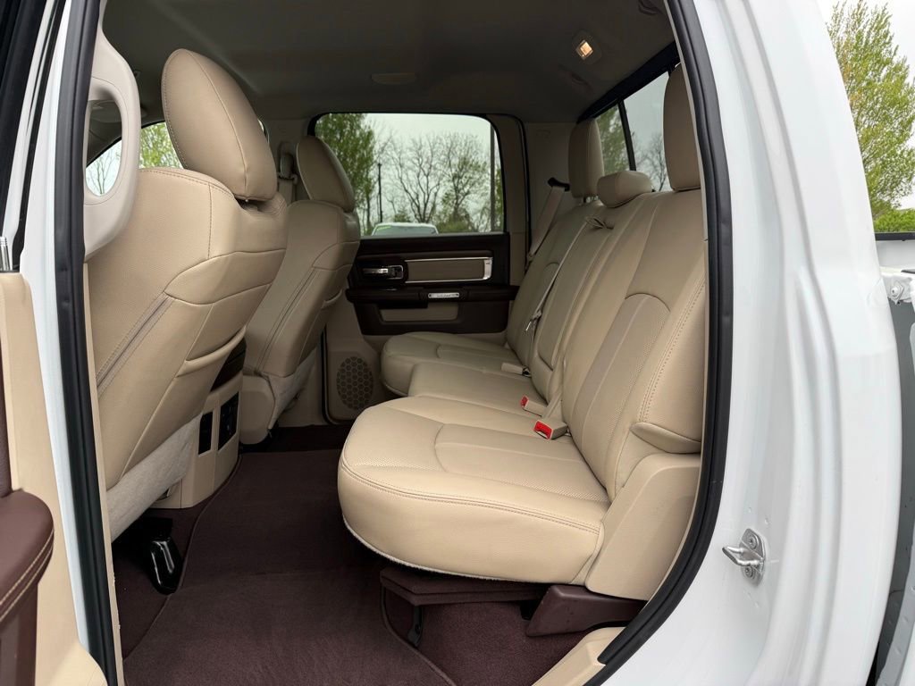 Used 2018 RAM 3500 Laramie w/ Convenience Group AWD/4WD image 18