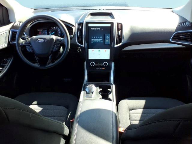 Certified 2024 Ford Edge SE w/ Black Appearance Package AWD/4WD image 13