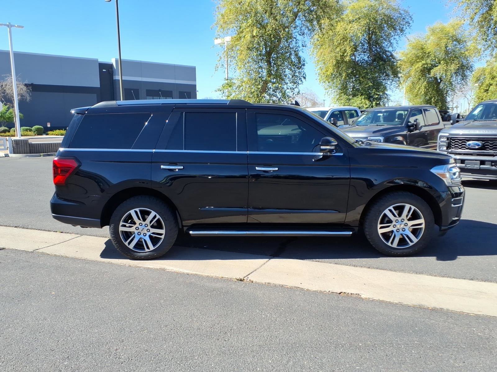 Certified 2023 Ford Expedition Limited image 2