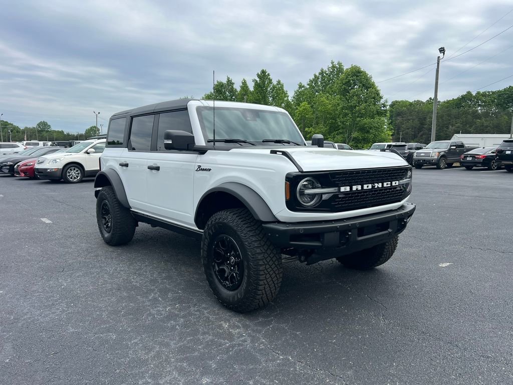 Certified 2022 Ford Bronco Wildtrak AWD/4WD image 3