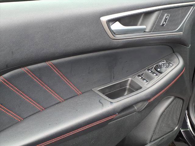 Certified 2022 Ford Edge ST-Line image 9