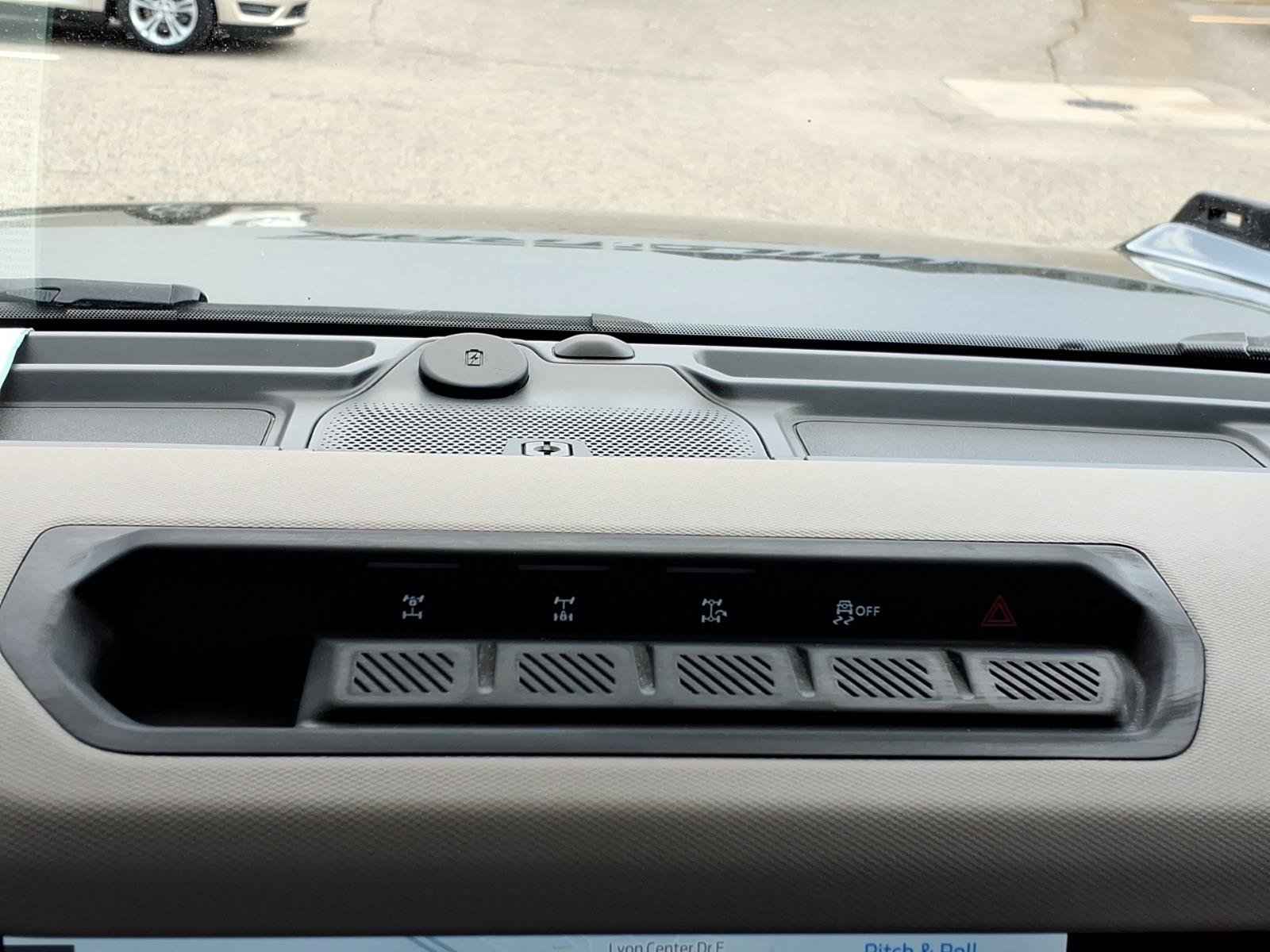 Certified 2022 Ford Bronco Wildtrak AWD/4WD image 18