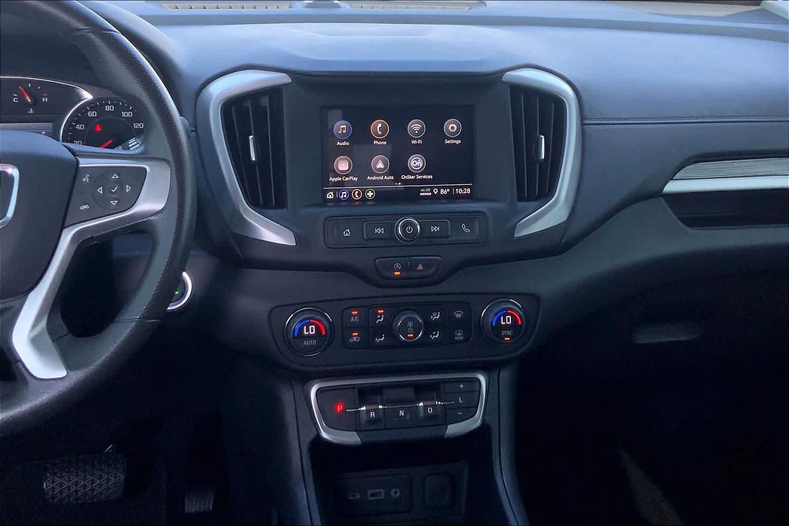 Used 2024 GMC Terrain SLE w/ Driver Convenience Package FWD image 7