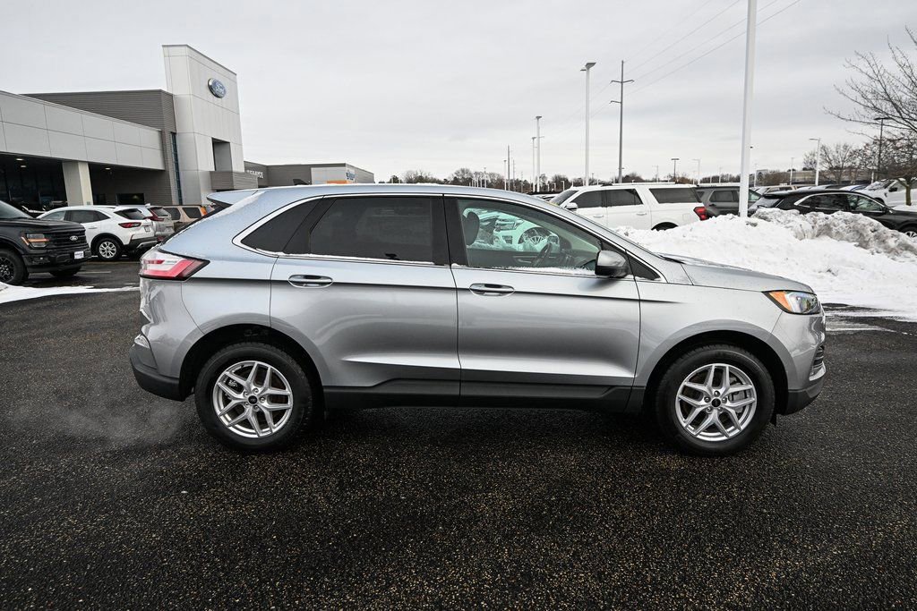 Certified 2024 Ford Edge SEL w/ Convenience Package image 8