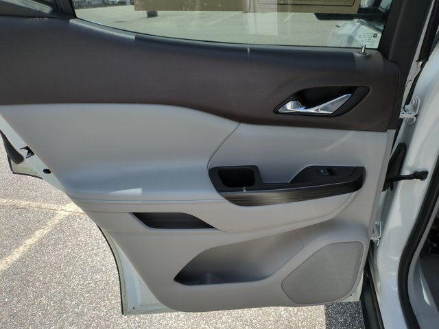 Used 2018 GMC Acadia SLT FWD image 30