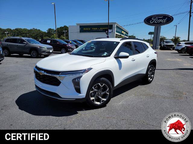 Used 2024 Chevrolet Trax LT FWD image 2