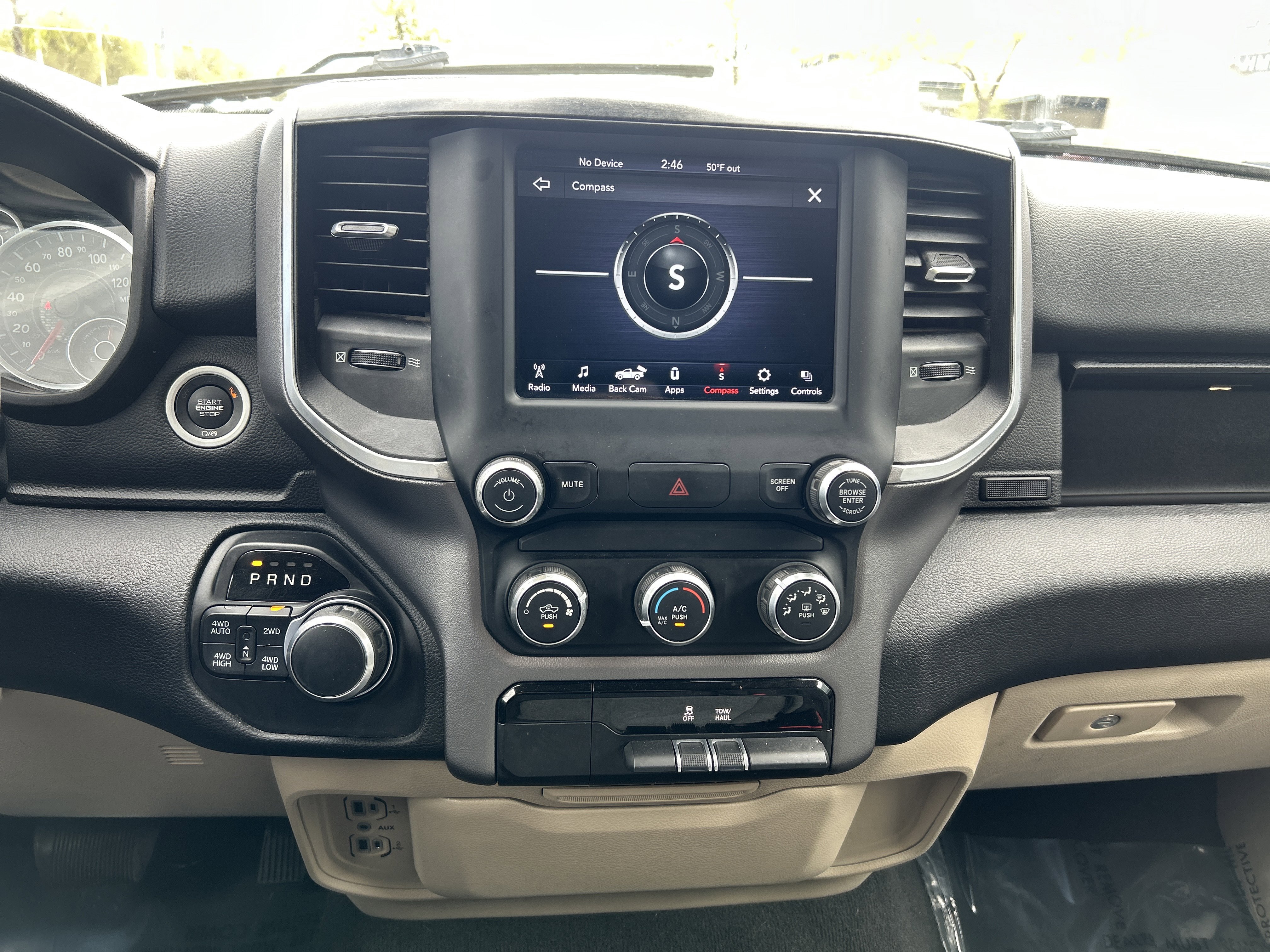 Used 2020 RAM 1500 Big Horn AWD/4WD image 25