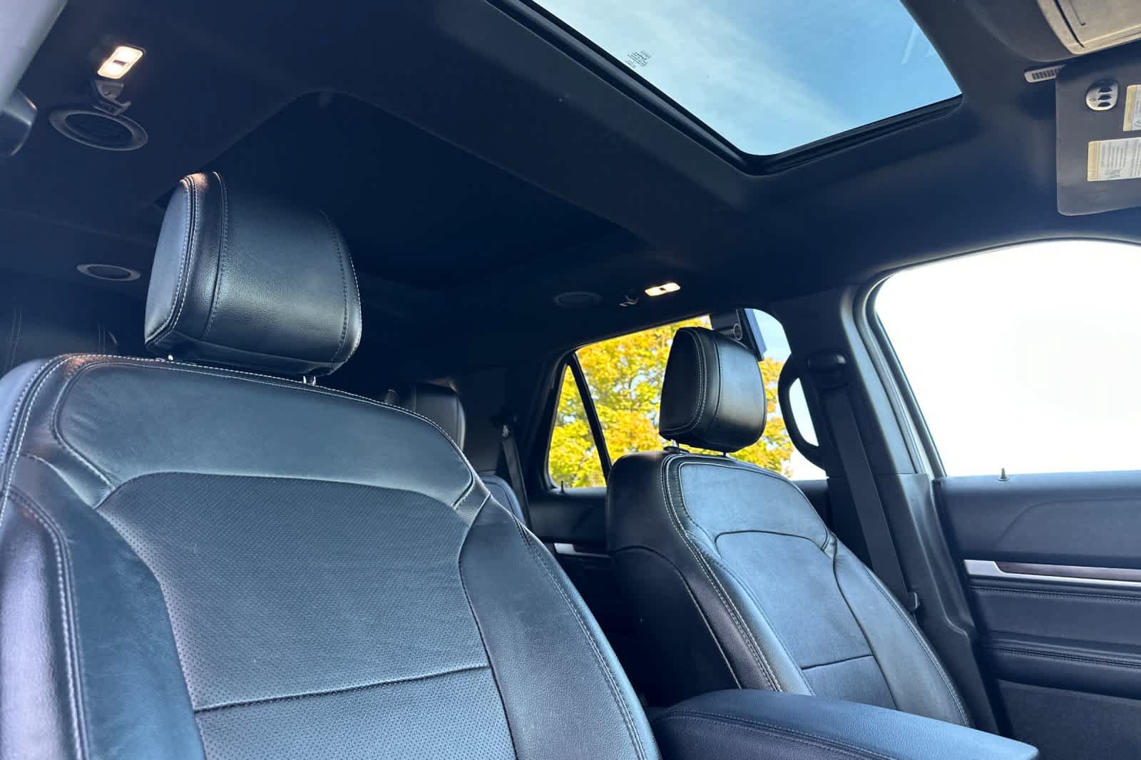 Certified 2018 Ford Explorer Limited w/ Equipment Group 301A AWD/4WD image 18