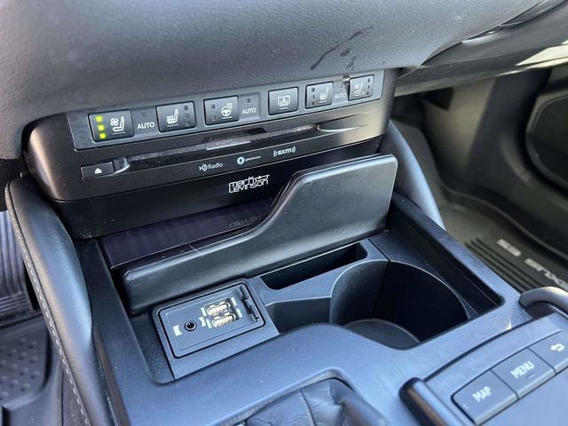 Used 2020 Lexus ES 300h Ultra Luxury image 34