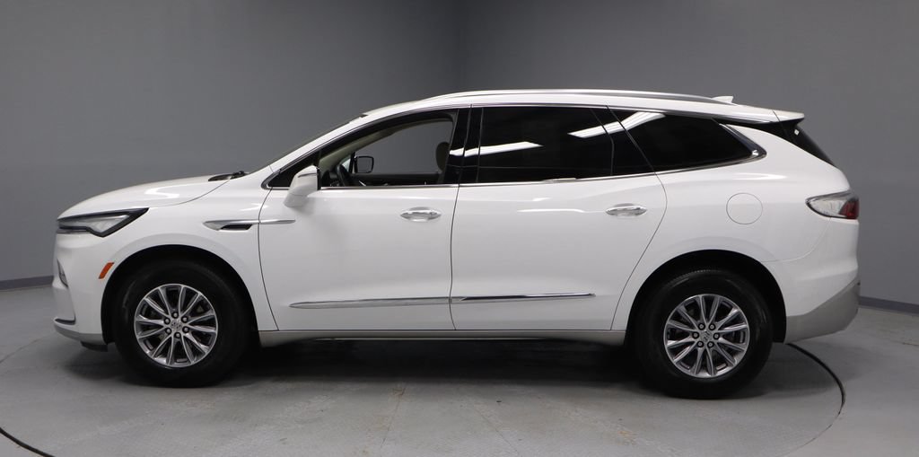 Used 2023 Buick Enclave Essence w/ LPO, Floor Liner Package FWD image 8