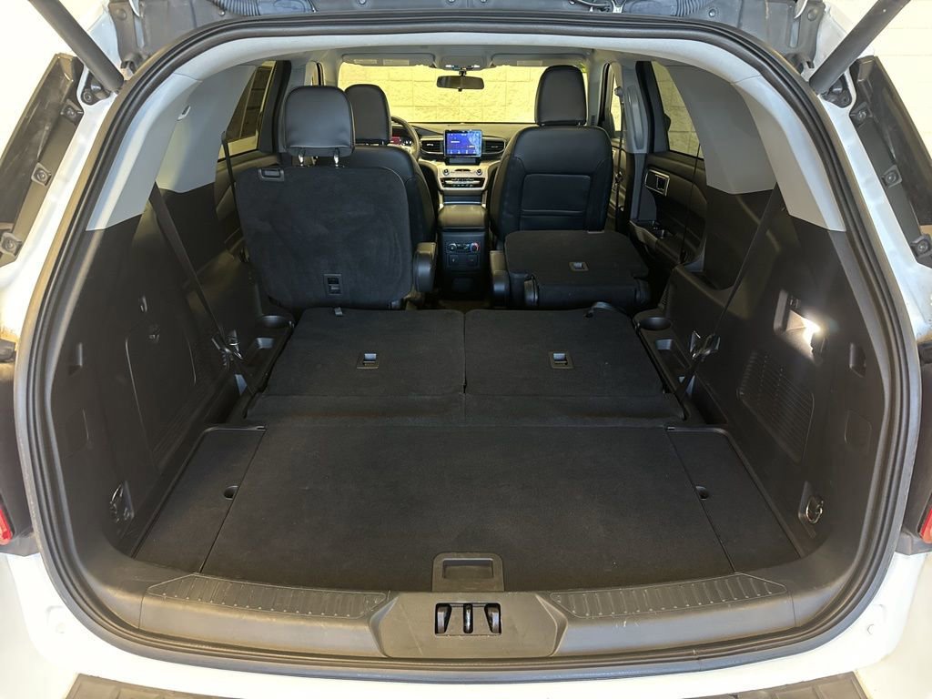 Certified 2023 Ford Explorer XLT w/ Equipment Group 202A image 23