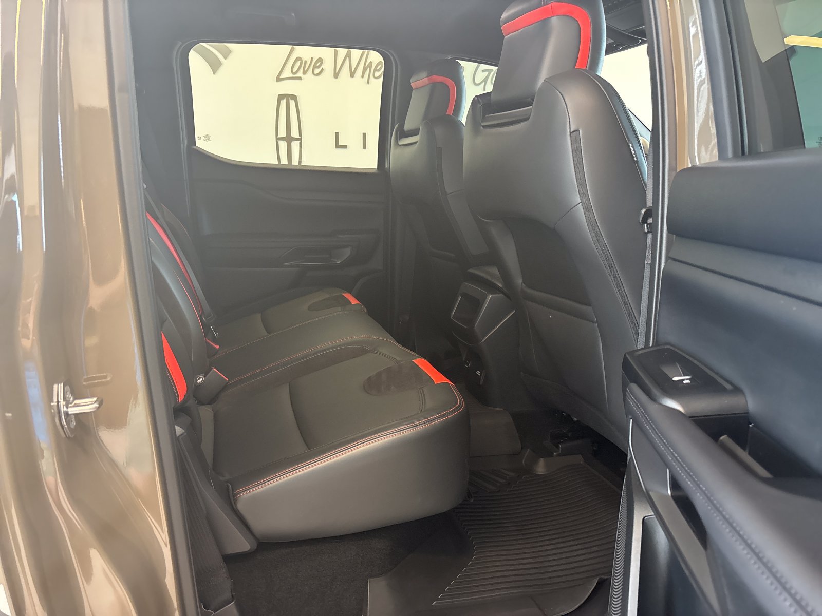 Certified 2025 Ford Ranger Raptor AWD/4WD image 9