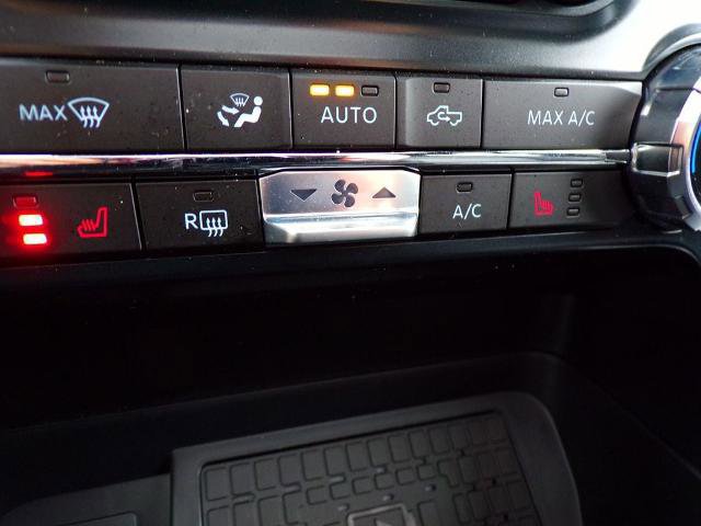 Certified 2025 Ford F150 XLT w/ Equipment Group 303A High image 18