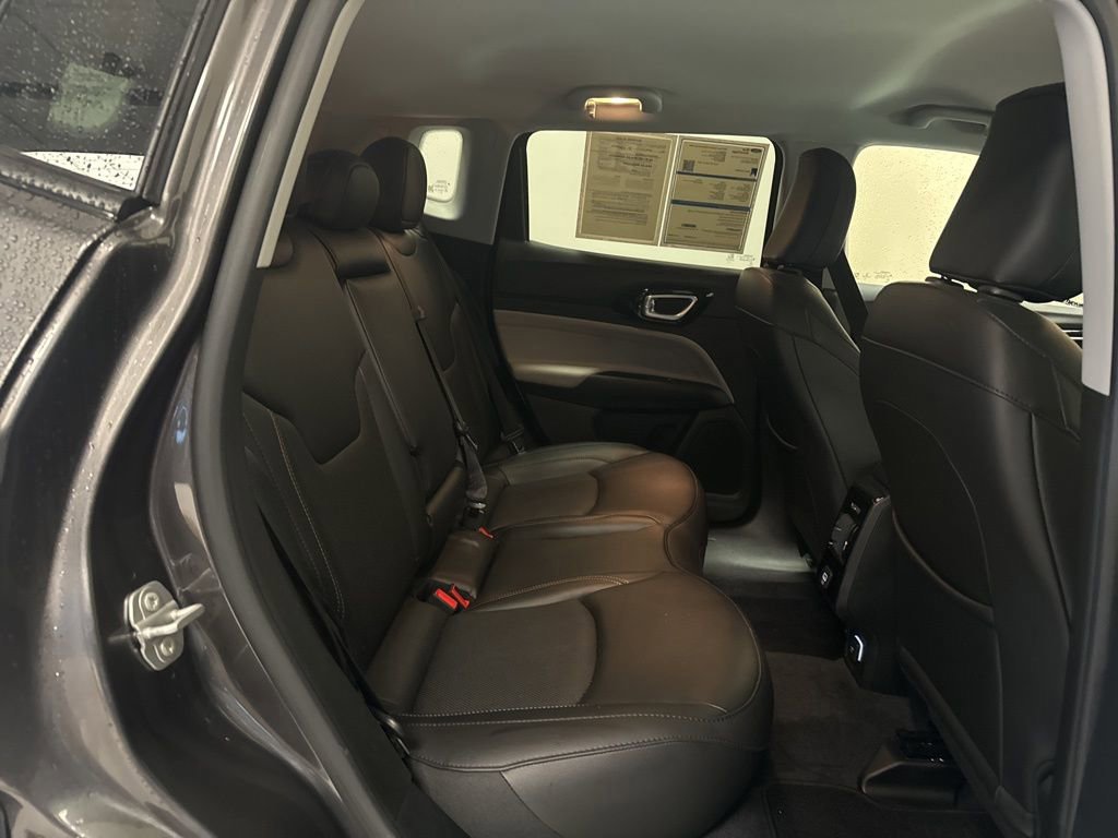 Used 2022 Jeep Compass Limited image 30