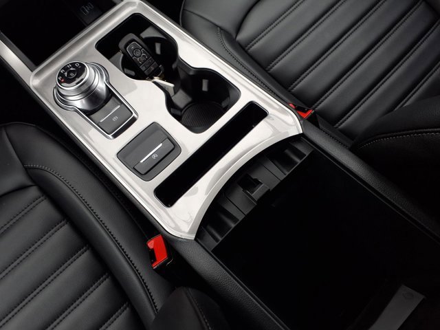 Certified 2024 Ford Edge SEL w/ Convenience Package image 14