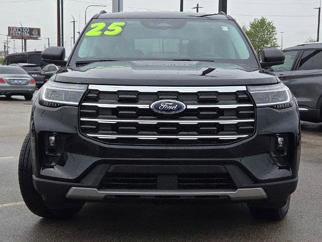 Certified 2025 Ford Explorer Active w/ Active Comfort Package AWD/4WD image 4