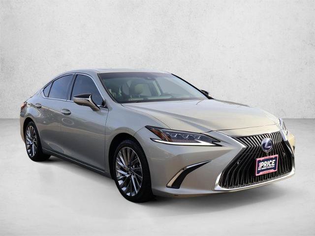 Used 2021 Lexus ES 300h w/ Luxury Package FWD image 3