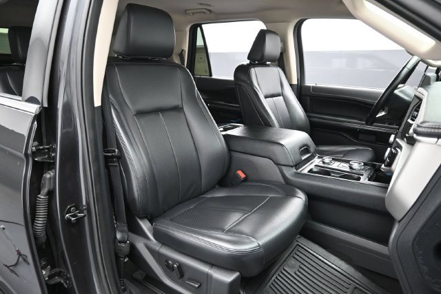 Certified 2024 Ford Expedition XLT AWD/4WD image 32