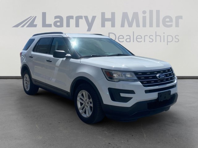Certified 2017 Ford Explorer FWD image 7