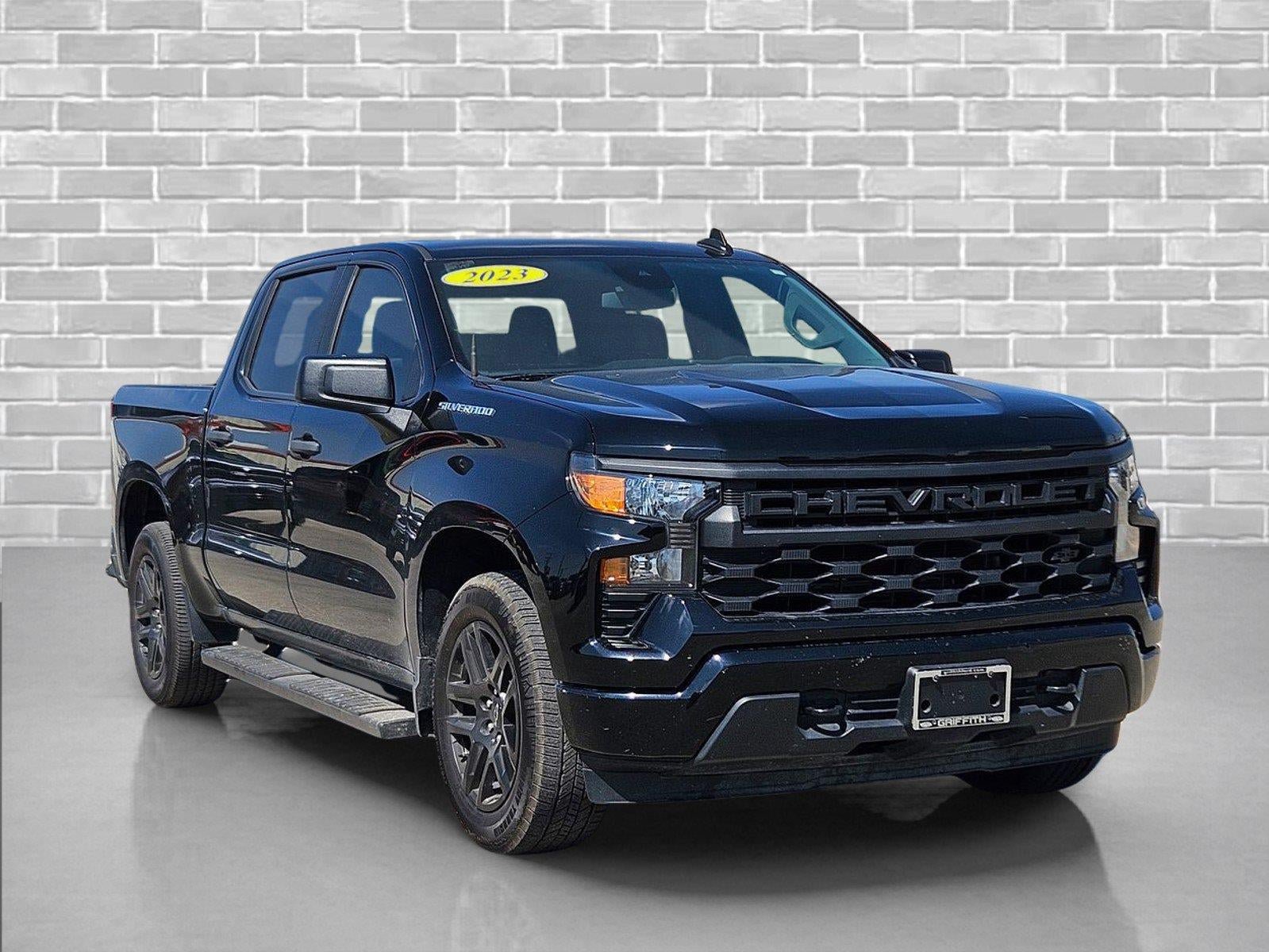 Used 2023 Chevrolet Silverado 1500 Custom w/ LPO, Dark Essentials Package RWD image 3