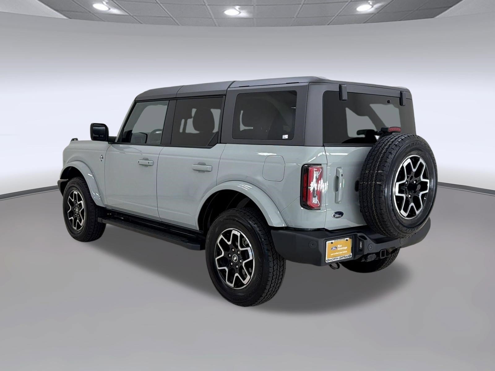 Certified 2024 Ford Bronco Outer Banks AWD/4WD image 3
