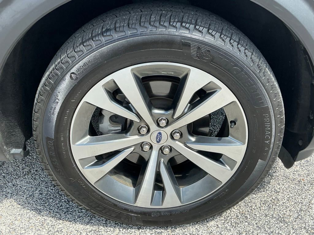 Certified 2020 Ford Explorer Platinum w/ Premium Technology Package AWD/4WD image 15