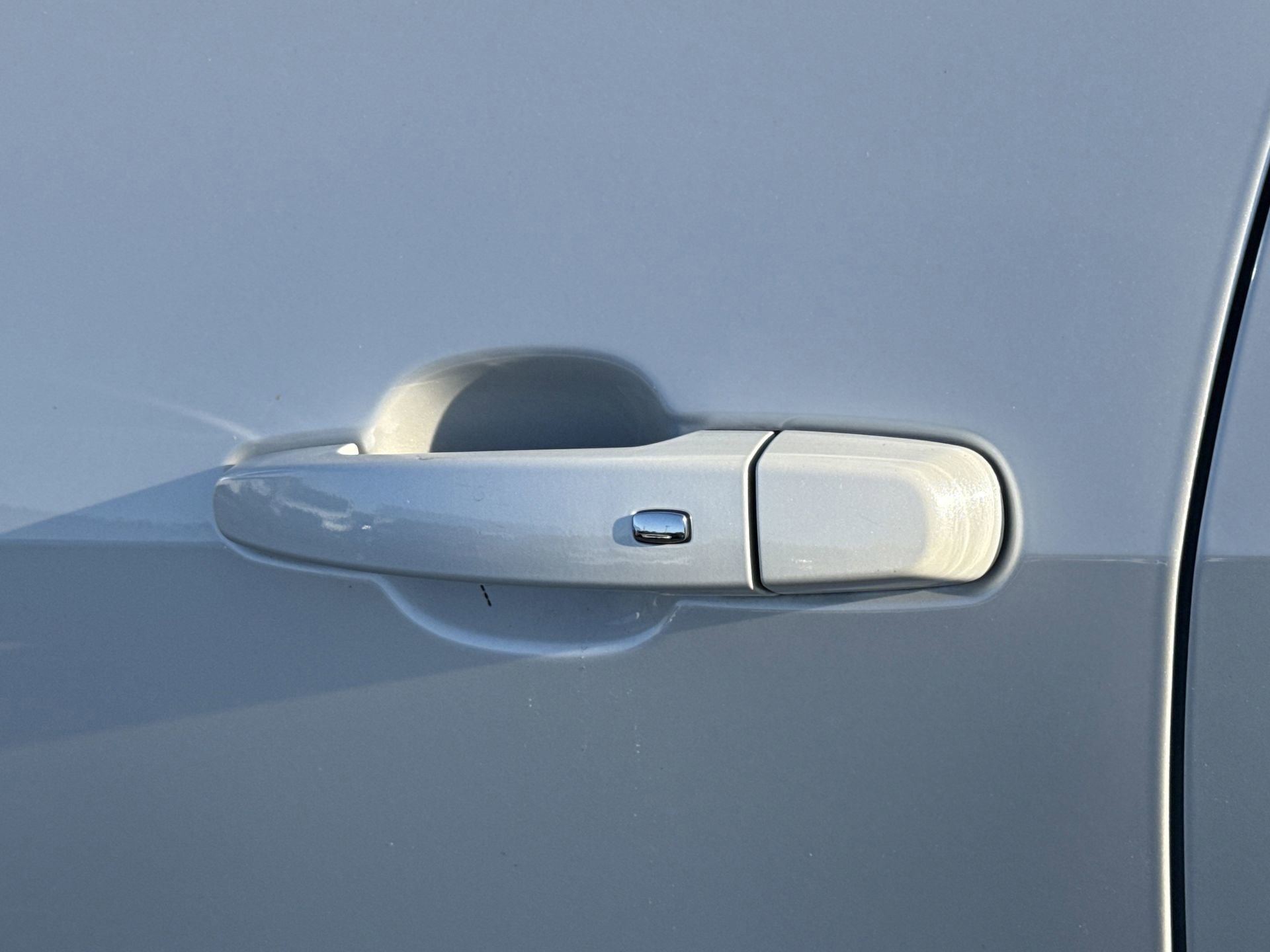 Used 2020 Chevrolet Blazer LT image 36