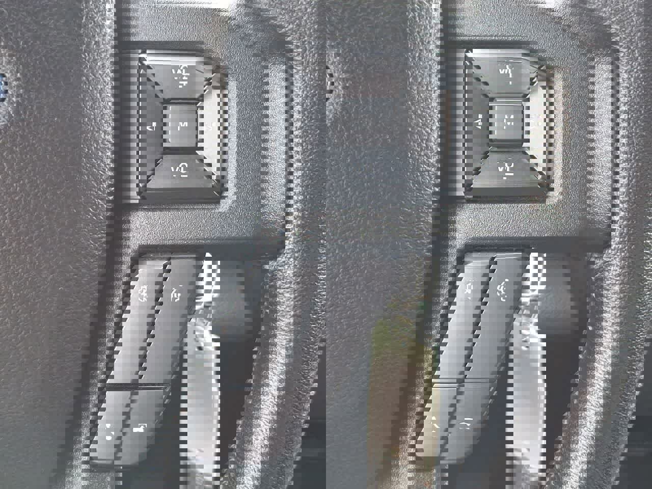 Certified 2019 Ford F150 XLT w/ Equipment Group 302A Luxury image 24