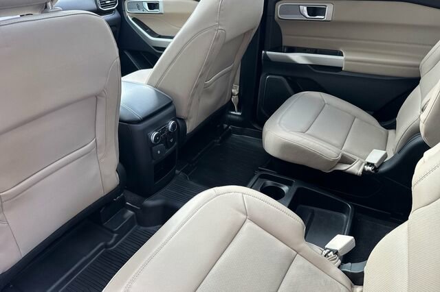 Certified 2021 Ford Explorer Limited w/ Equipment Group 301A AWD/4WD image 12