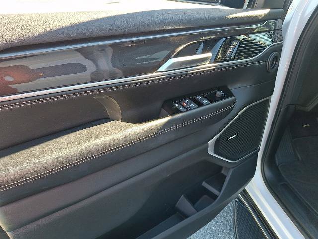 Used 2023 Jeep Wagoneer 4WD image 13