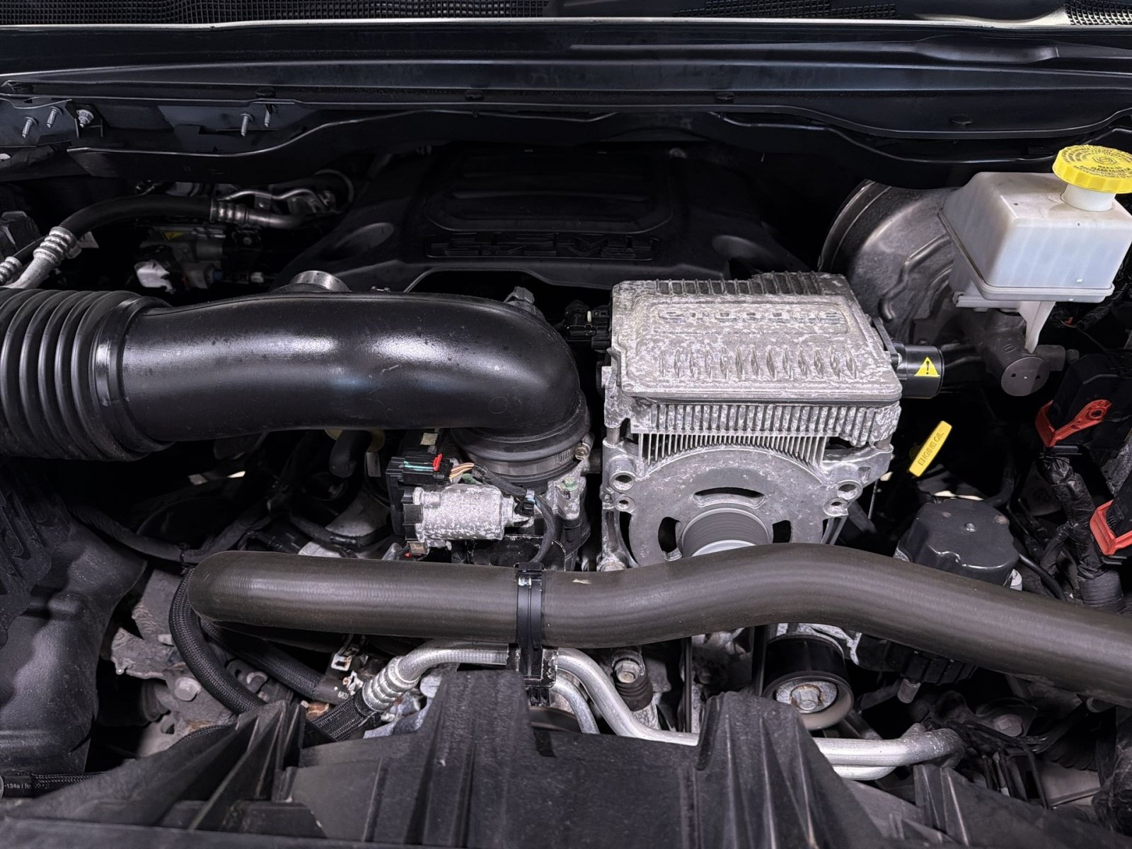 Used 2022 RAM 1500 Laramie AWD/4WD image 27