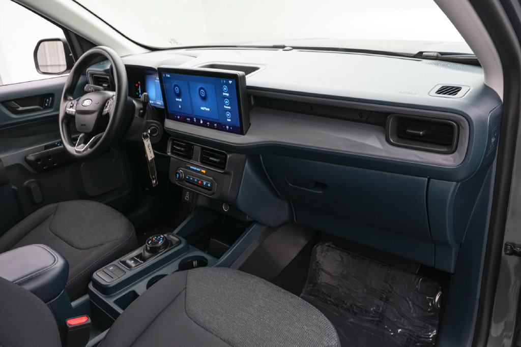 Certified 2025 Ford Maverick XL FWD image 21