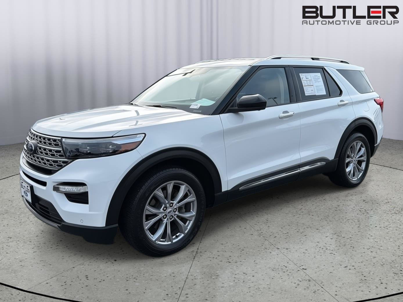 Certified 2023 Ford Explorer Limited AWD/4WD image 1