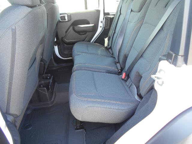 Used 2025 Jeep Wrangler Unlimited Sport AWD/4WD image 7