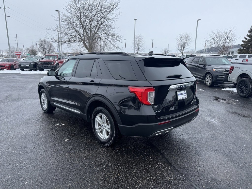 Certified 2023 Ford Explorer XLT w/ Equipment Group 202A image 5