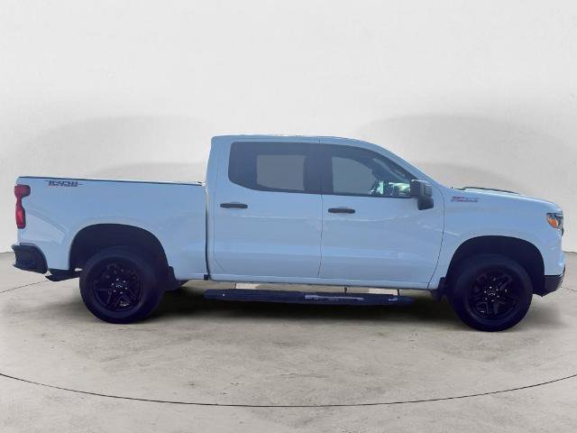 Used 2022 Chevrolet Silverado 1500 Custom Trail Boss w/ LPO, Dark Essentials Package AWD/4WD image 4