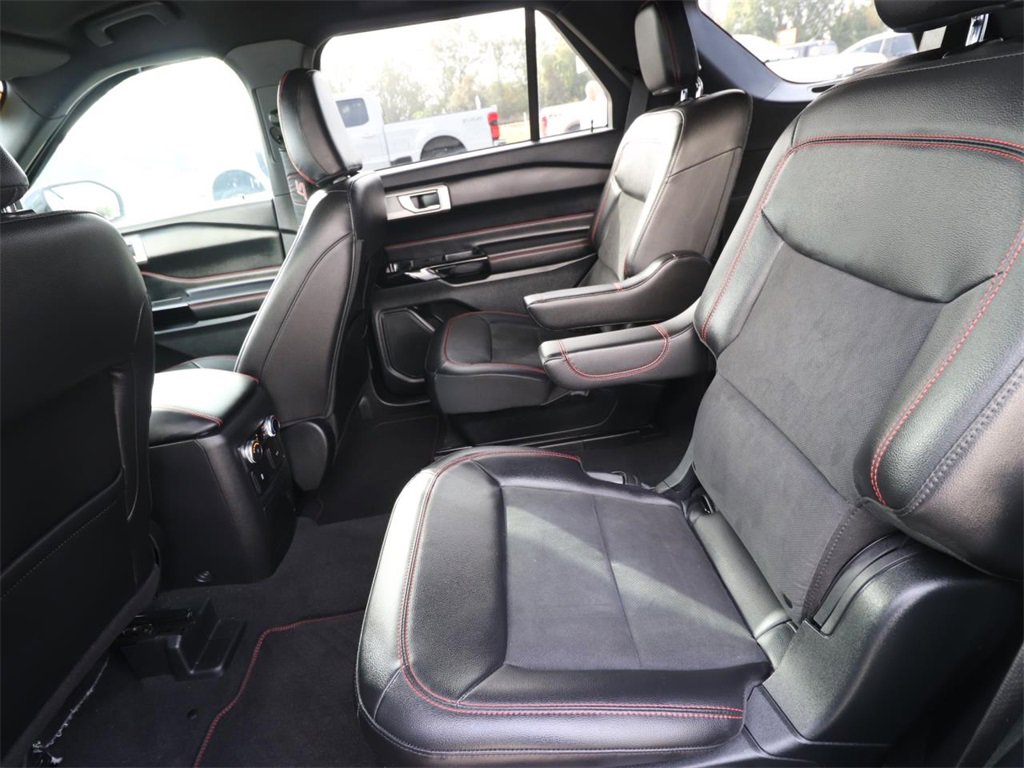 Certified 2023 Ford Explorer ST-Line w/ Class IV Trailer Tow Package image 10