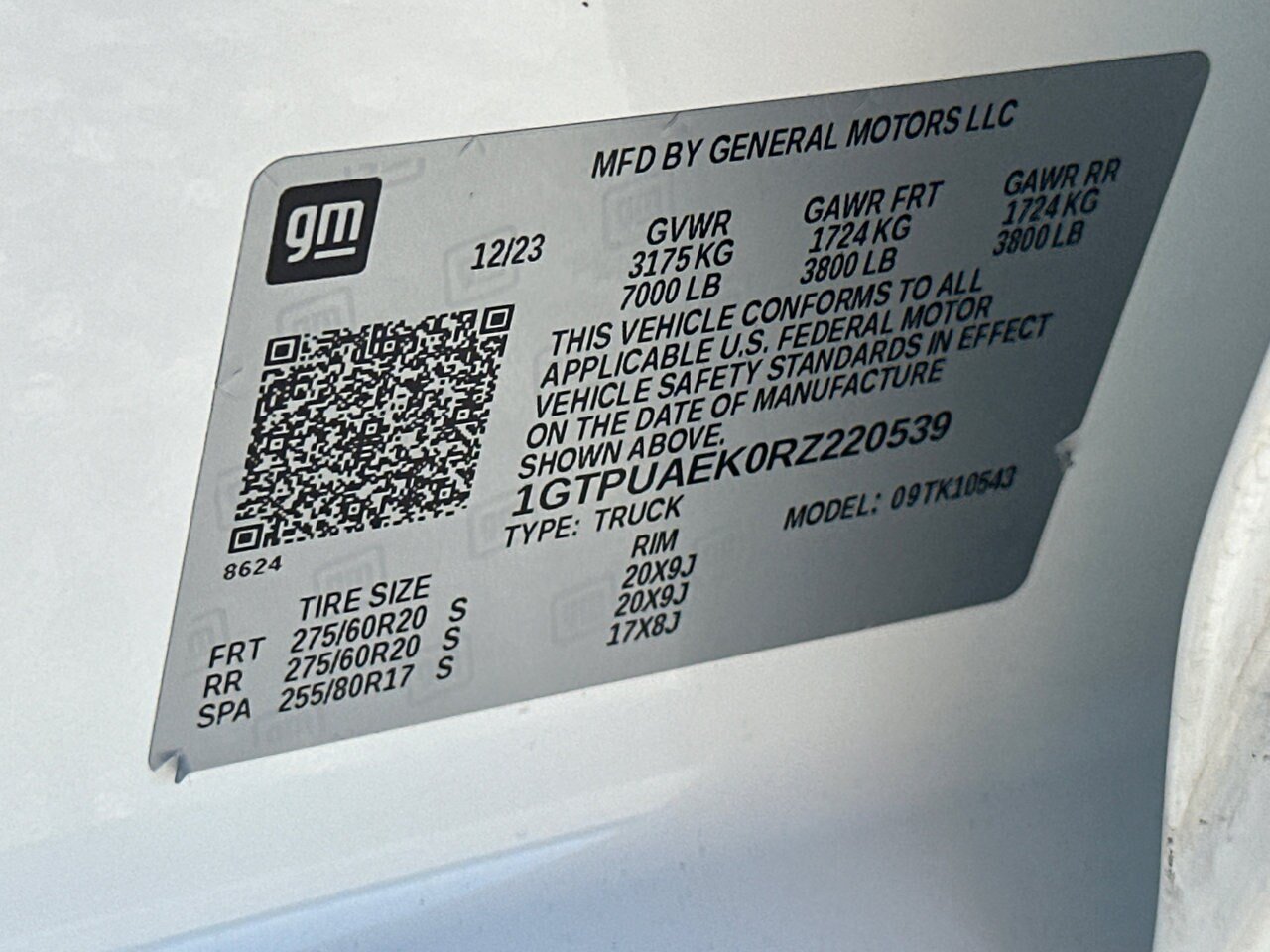 Used 2024 GMC Sierra 1500 Pro w/ Graphite Edition AWD/4WD image 34