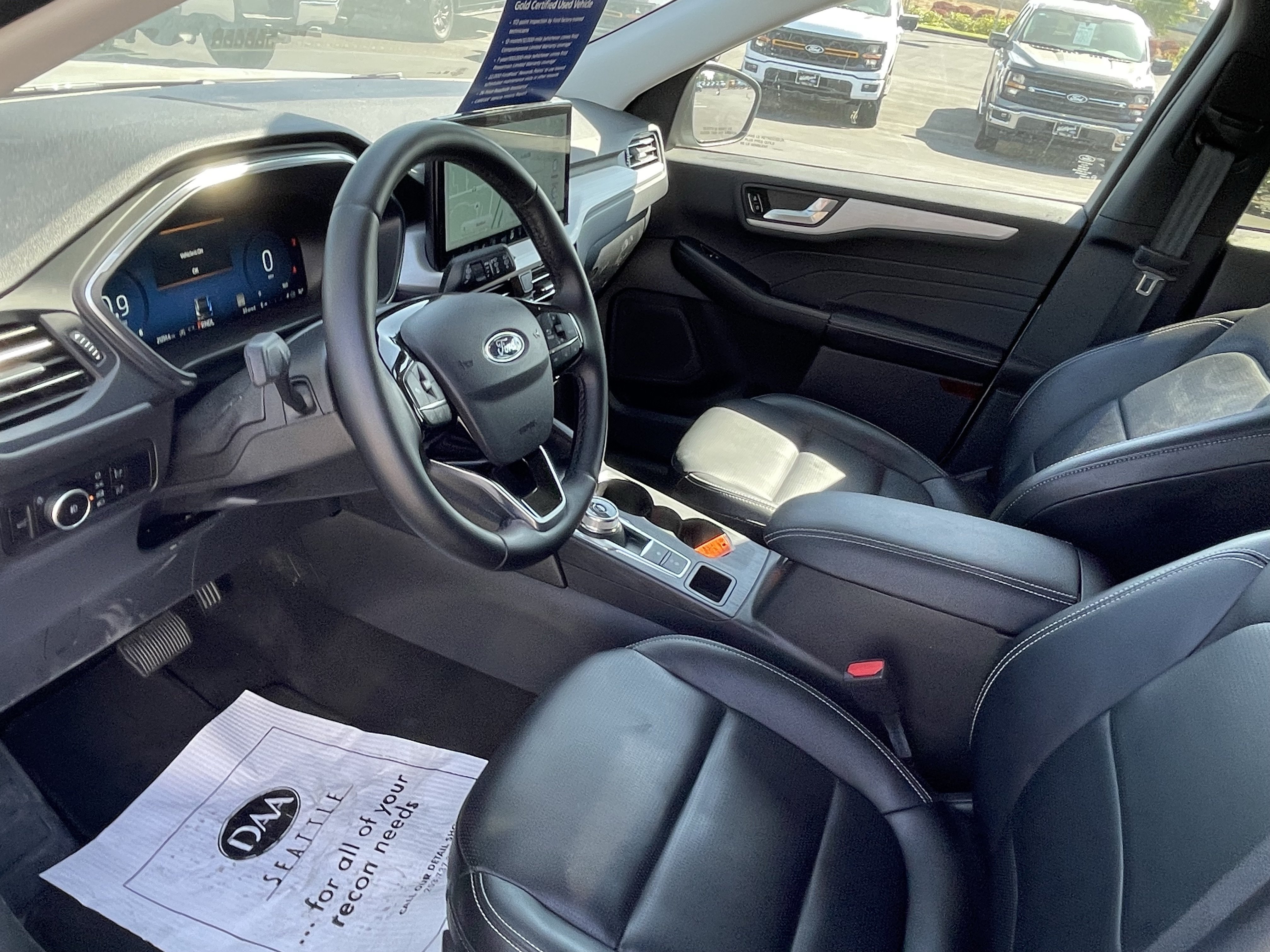 Certified 2025 Ford Escape Platinum AWD/4WD image 7